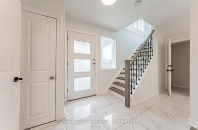 18 Cadillac Ave, Toronto - Clanton Park image-0-4