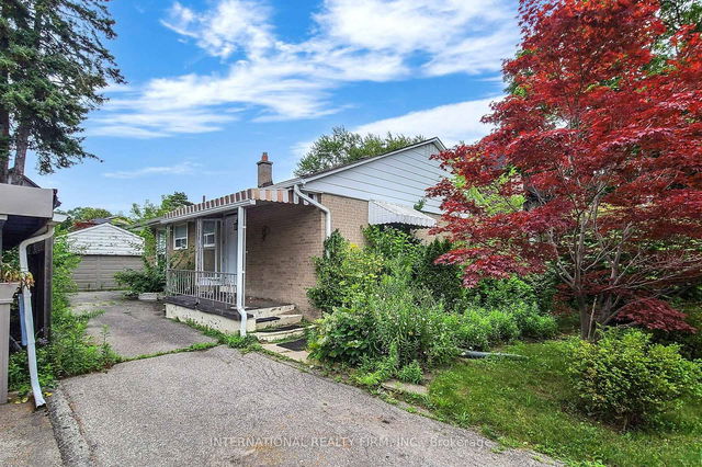 12 Briarfield Drive