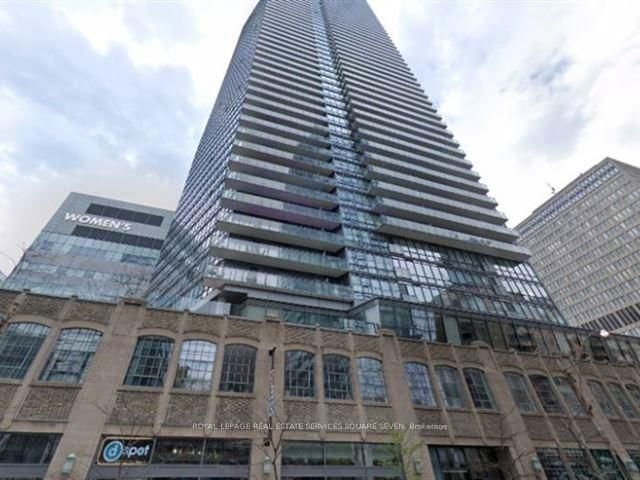2707 - 832 Bay Street