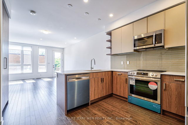7 - 70 Green Gardens Boulevard