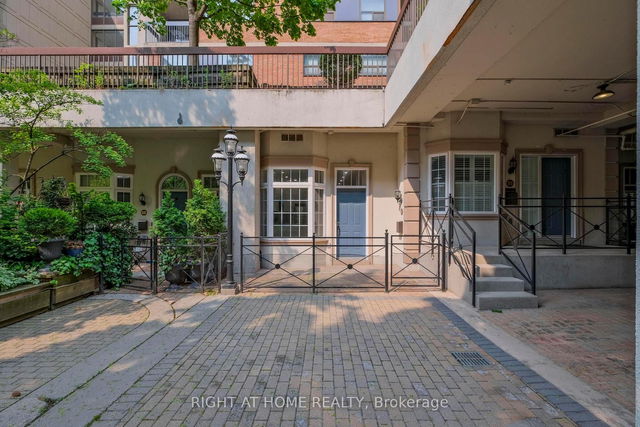 105 - 71 Mccaul Street