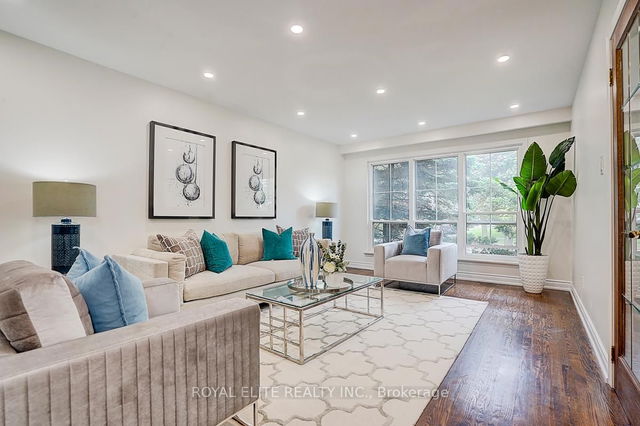 11 Abbeywood Trail