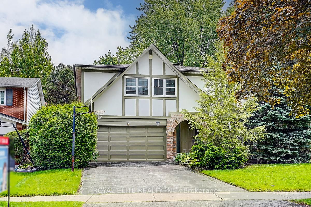 Detached House for sale at 11 Abbeywood Trail, Toronto, Banbury-Don Mills, M3B 3B4 - MLS: C12201555