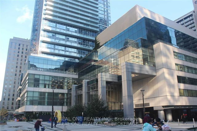 4010 - 386 Yonge Street