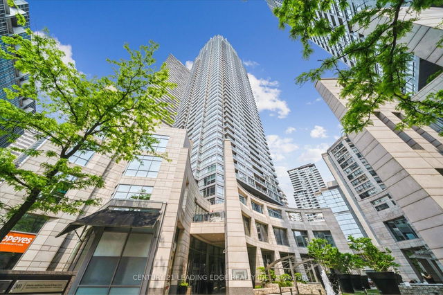 3201 - 2191 Yonge Street
