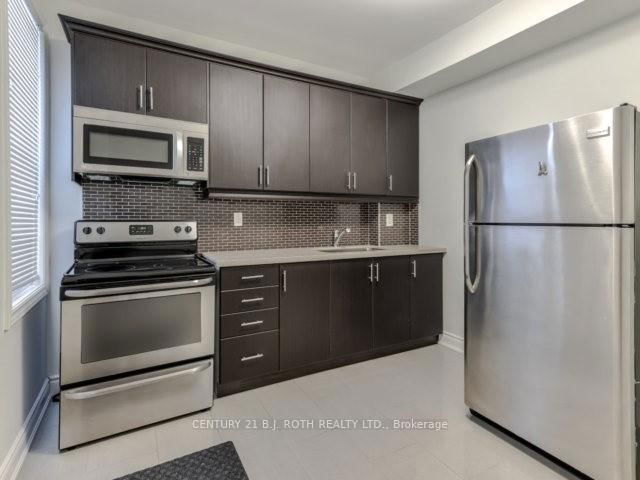 Main - 603 Ossington Avenue