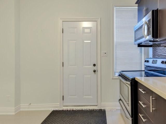 Main - 603 Ossington Avenue
