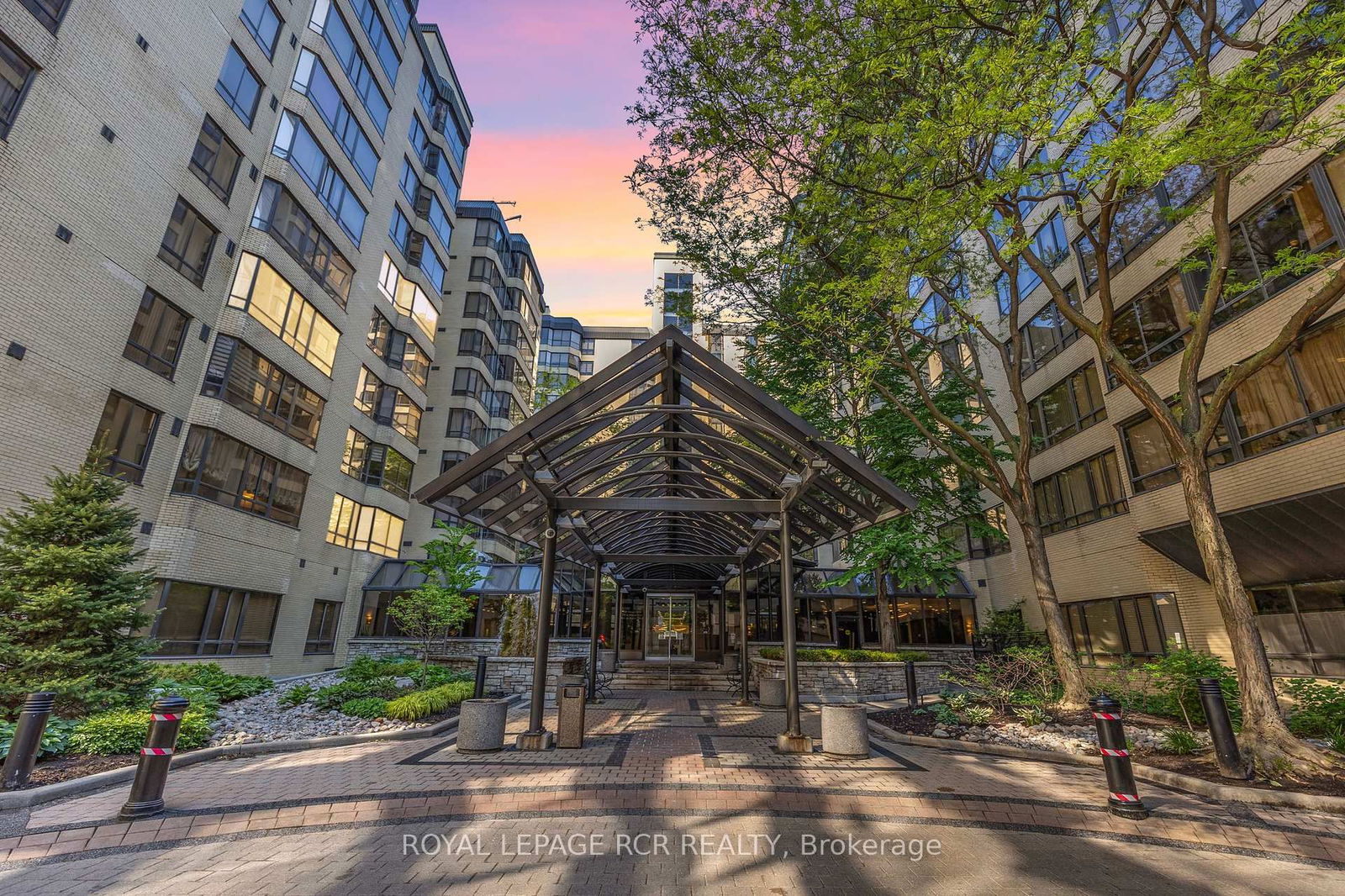 Condo for sale at 603-195 St Patrick Street, Toronto, Ontario, M5T 2Y8 - Kensington-Chinatown - MLS: C12202001