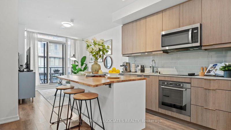 Unit 718 — 36 Forest Manor Rd, Toronto - Henry Farm image-0-0