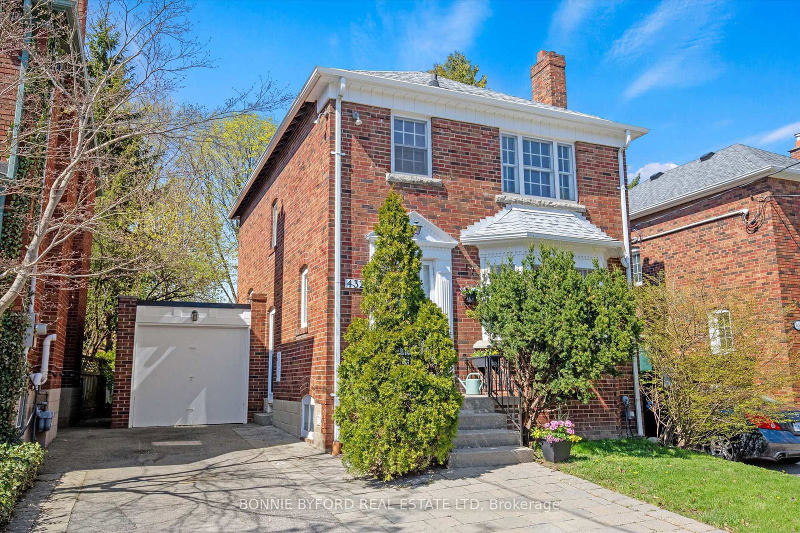 Detached House for sale at 432 Broadway Avenue, Toronto, Leaside, M4G 2R1 - MLS: C12202037