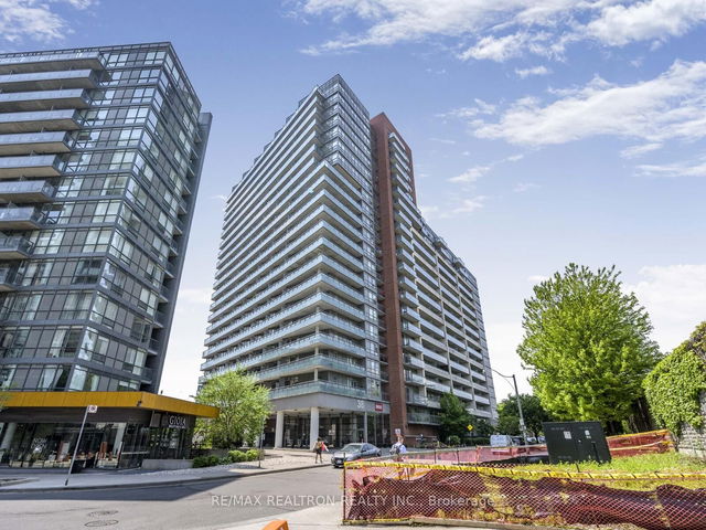 2011 - 38 Joe Shuster Way