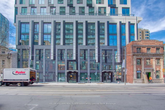 2809 - 252 Church Street