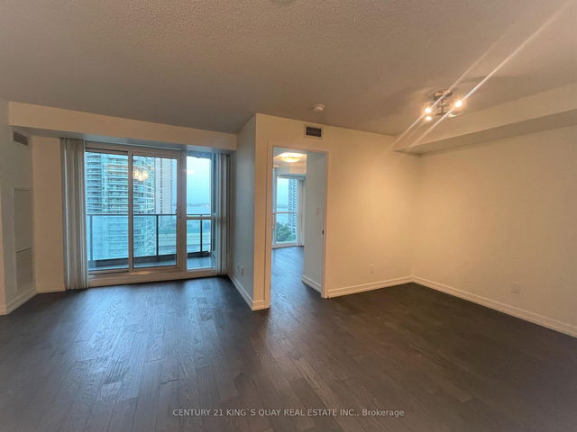 1509 - 18 Harbour Street