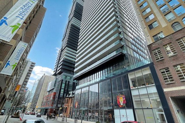 1205 - 15 Grenville Street