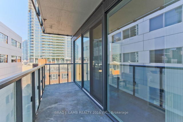 803 - 101 Peter Street