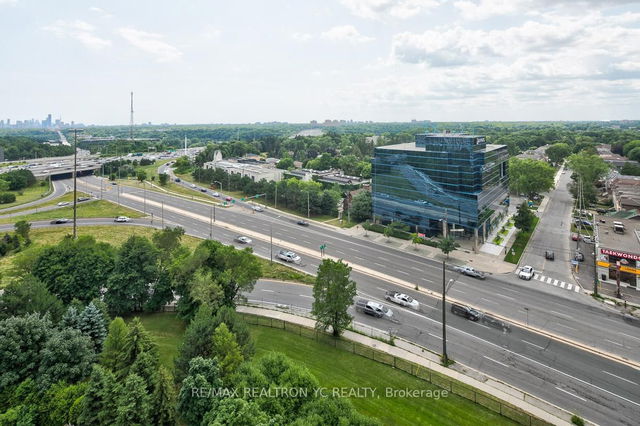 1605 - 28 Harrison Garden Boulevard