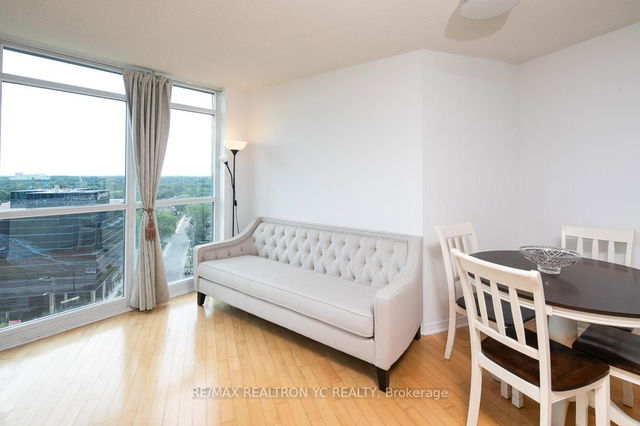 1605 - 28 Harrison Garden Boulevard