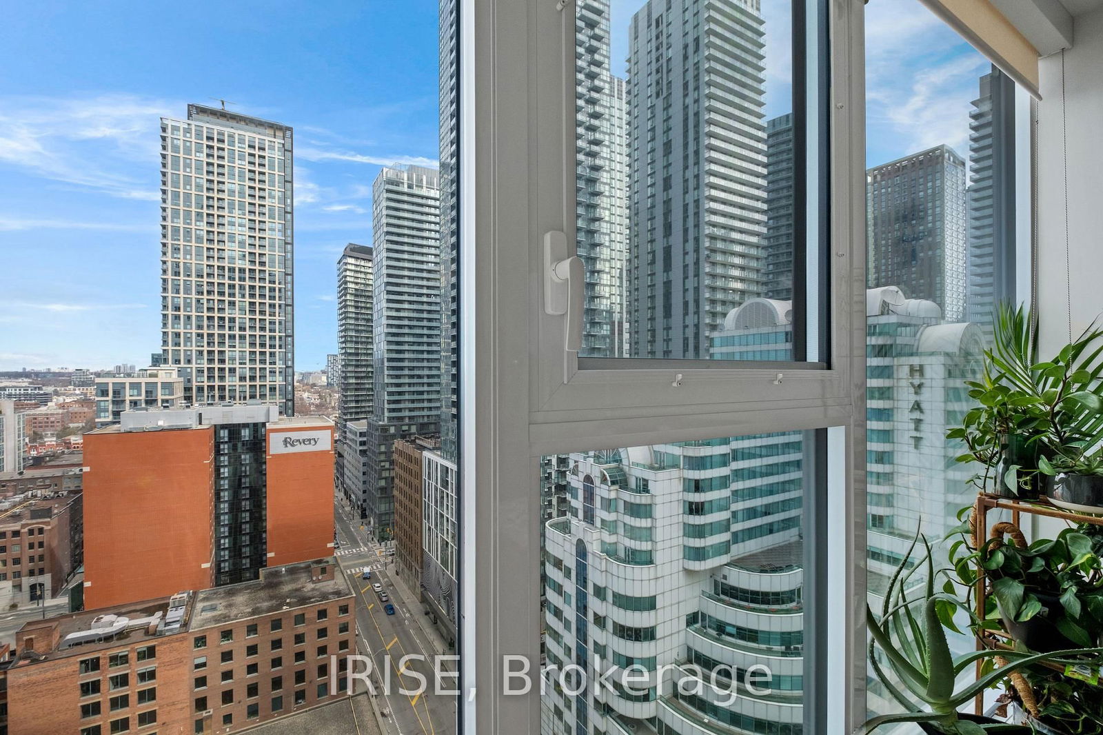 Condo for sale at 1702-357 King Street, Toronto, Waterfront Communities C1, M5V 0S7 - MLS: C12202959