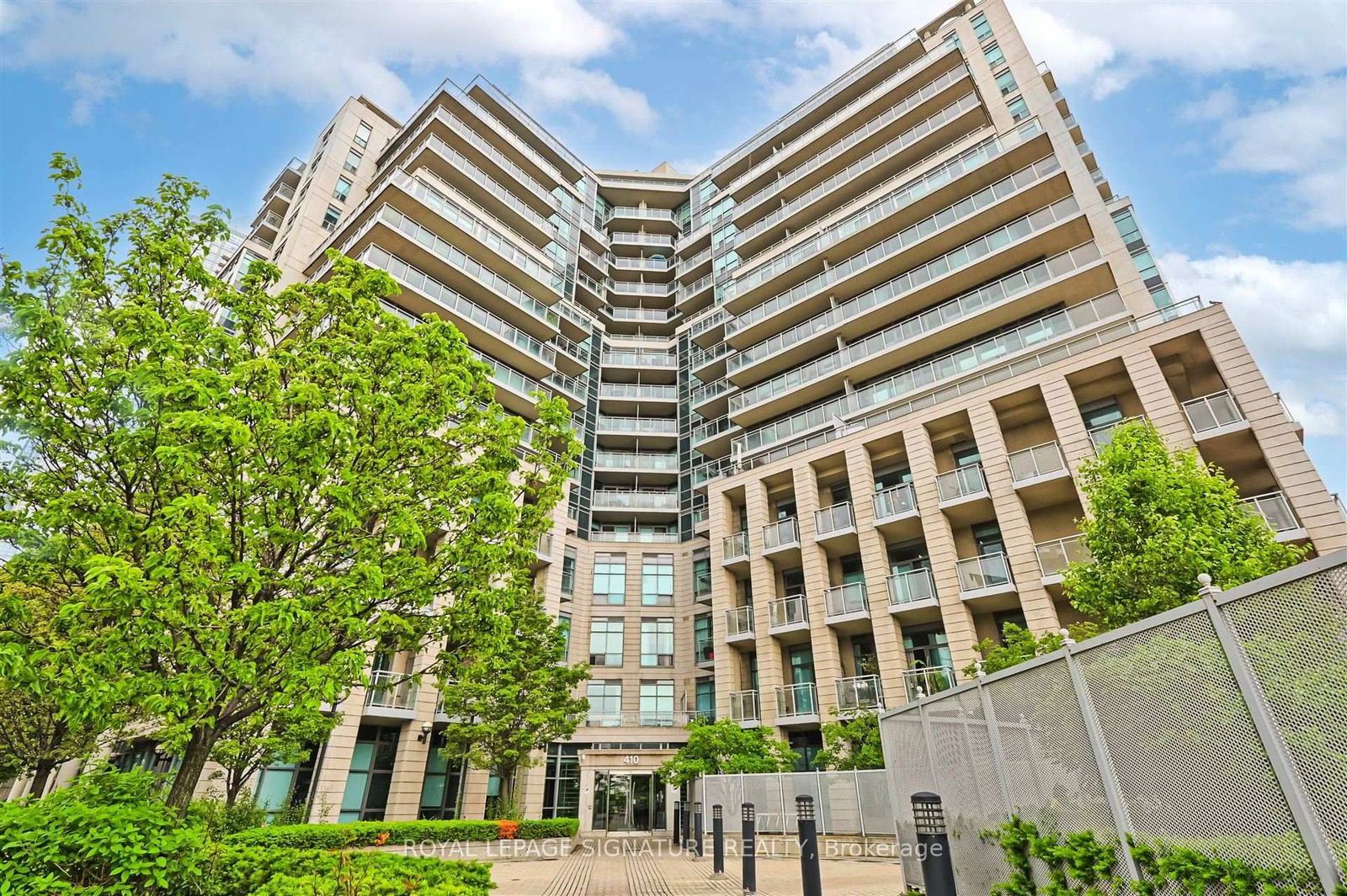 Condo for sale at 505-410 Queens Quay, Toronto, Waterfront Communities C1, M5V 3T1 - MLS: C12203322
