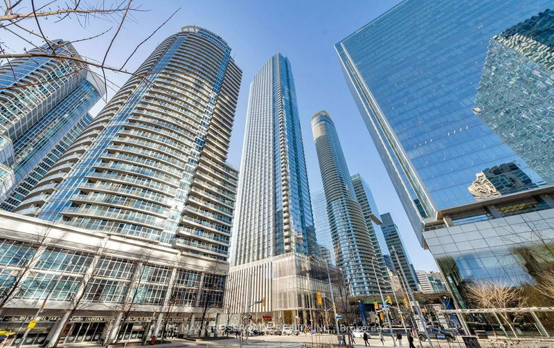 1403 - 10 York St, Toronto, M5J 2Z2 | Image 2