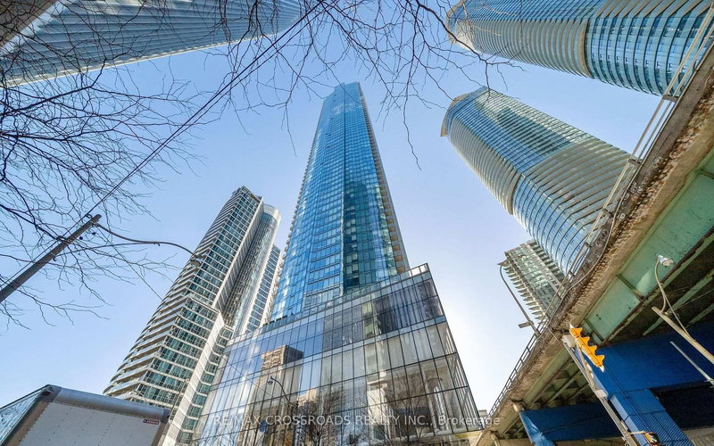 1403 - 10 York St, Toronto, M5J 2Z2 | Image 3