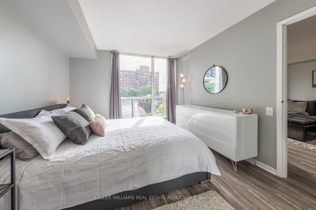 406 - 75 Dalhousie Street