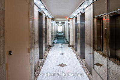 Unit 302 — 205 Hilda Ave, Toronto - Newtonbrook West image-0-2