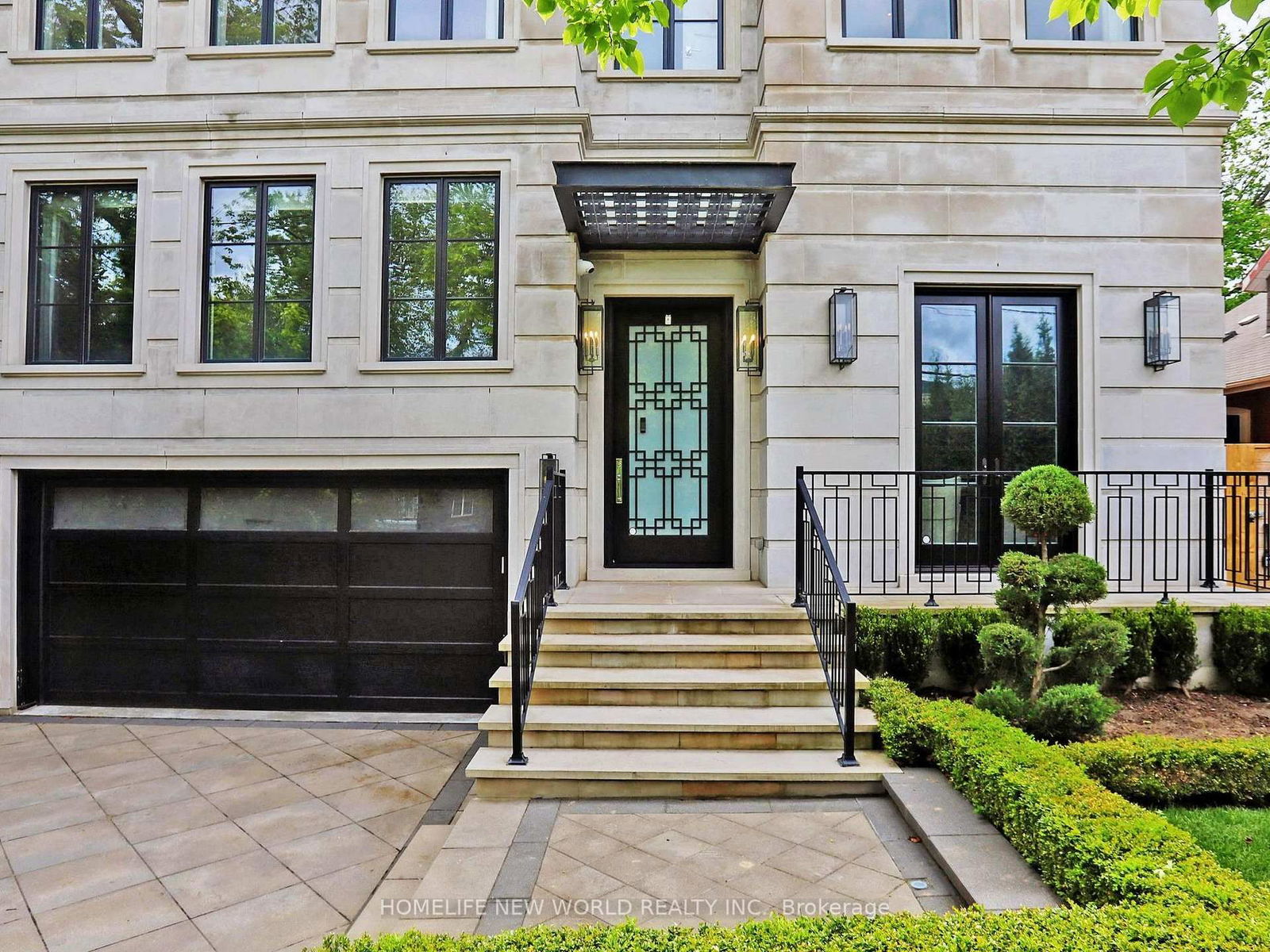 Detached House for sale at 154 Yonge Boulevard, Toronto, Bedford Park-Nortown, M5M 3H4 - MLS: C12203848