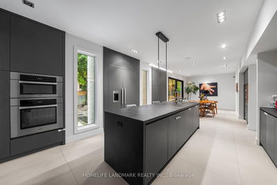 12 Misty Cres, Toronto - Banbury-Don Mills image-0-4