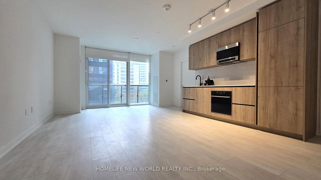 602 - 117 Broadway Avenue