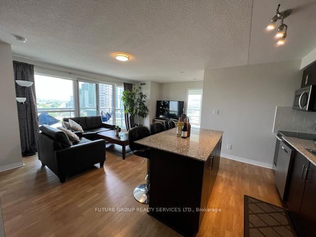 806 - 30 Heron's Hill Way
