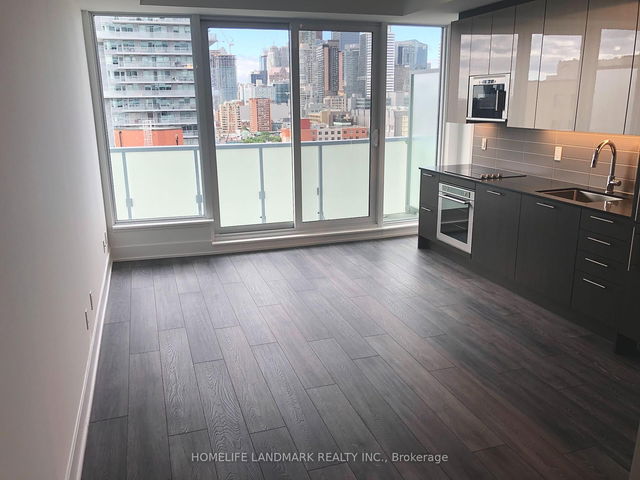 1413 - 403 Church Street