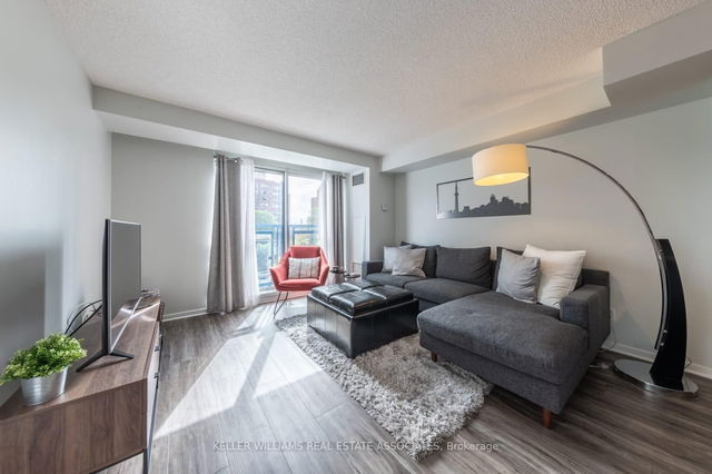 406 - 75 Dalhousie Street