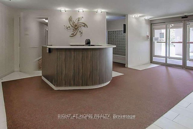 1416 - 20 Edgecliff Golfway