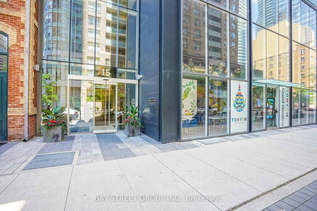 4901 - 15 Grenville Street