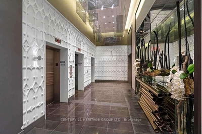 Unit 2508 — 32 Davenport Rd, Toronto - Annex image-0-3