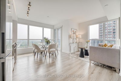 Unit 3910 — 395 Bloor St, Toronto - North St. James Town image-0-1