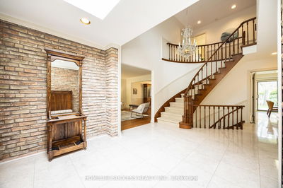 49 Beaverhall Dr, Toronto - St. Andrew-Windfields image-0-4