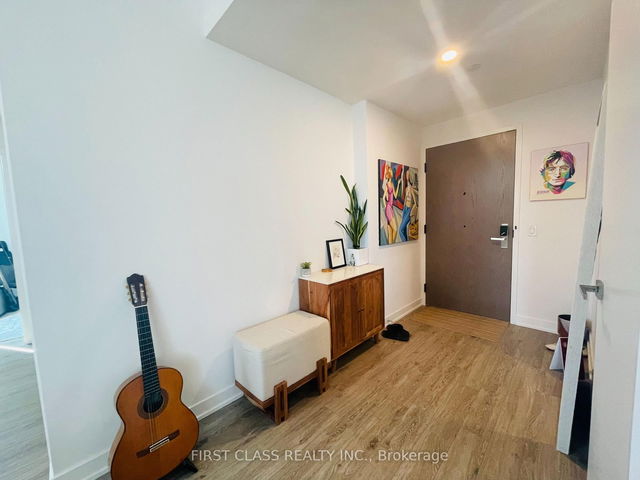921 - 30 Tretti Way