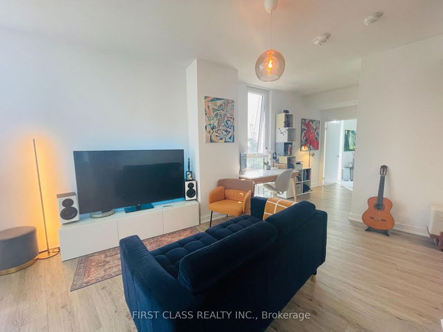 921 - 30 Tretti Way
