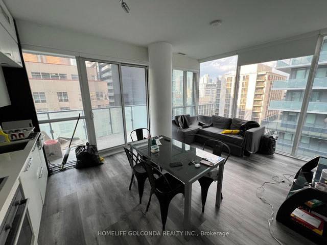 1209 - 15 Grenville Street