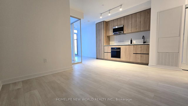 609 - 127 Broadway Avenue