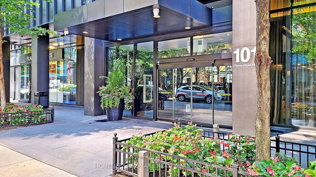 3701 - 101 Charles Street