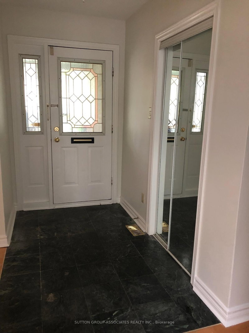 40 Caswell Dr, Toronto, M2M 3M3 | Image 2