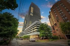 1210 - 161 Roehampton Avenue