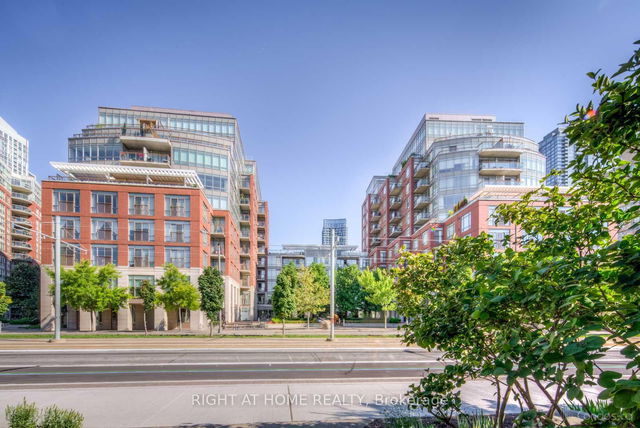 500 Queens Quay