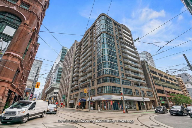 908 - 105 Victoria Street