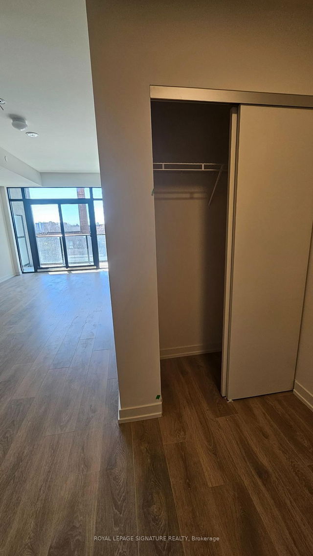 405 - 181 Sterling Road