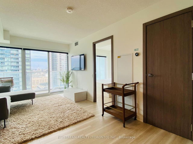 2609 - 17 Bathurst Street
