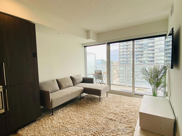 2609 - 17 Bathurst Street